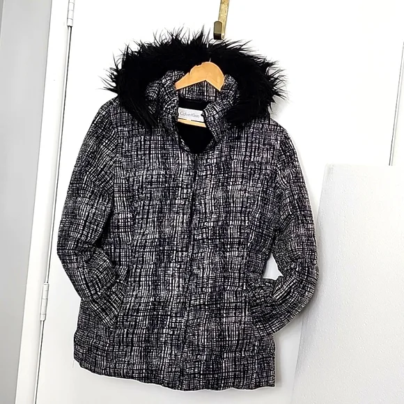 Calvin Klein Down Jacket Size M. - Picture 3 of 13